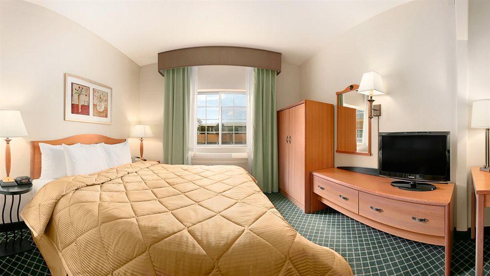 Comfort Inn & Suites Oakland Airport Exteriér fotografie