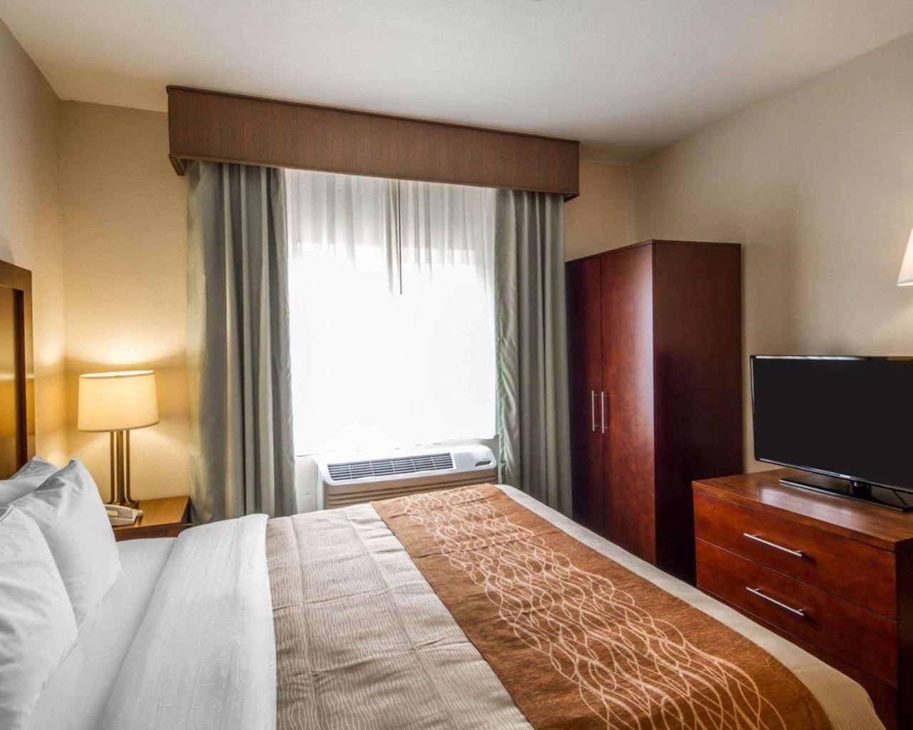 Comfort Inn & Suites Oakland Airport Exteriér fotografie