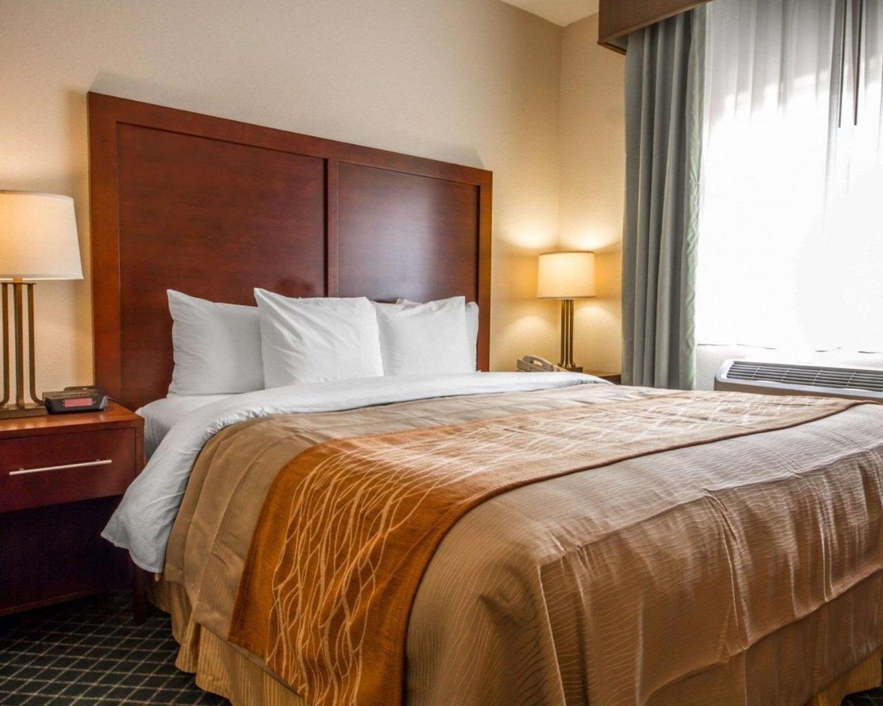 Comfort Inn & Suites Oakland Airport Exteriér fotografie